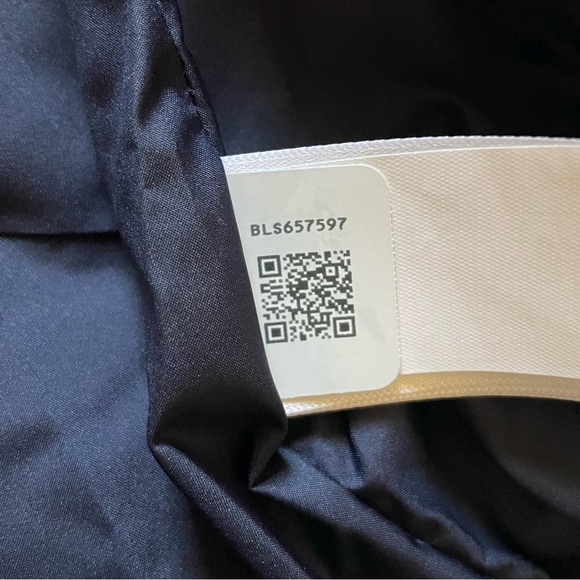 The North Face Women’s New Dealio Down Parka In Navy - Picture 9 of 10